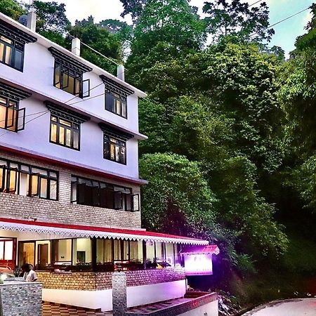 Daksha Pelling Nest Hotel Bagian luar foto